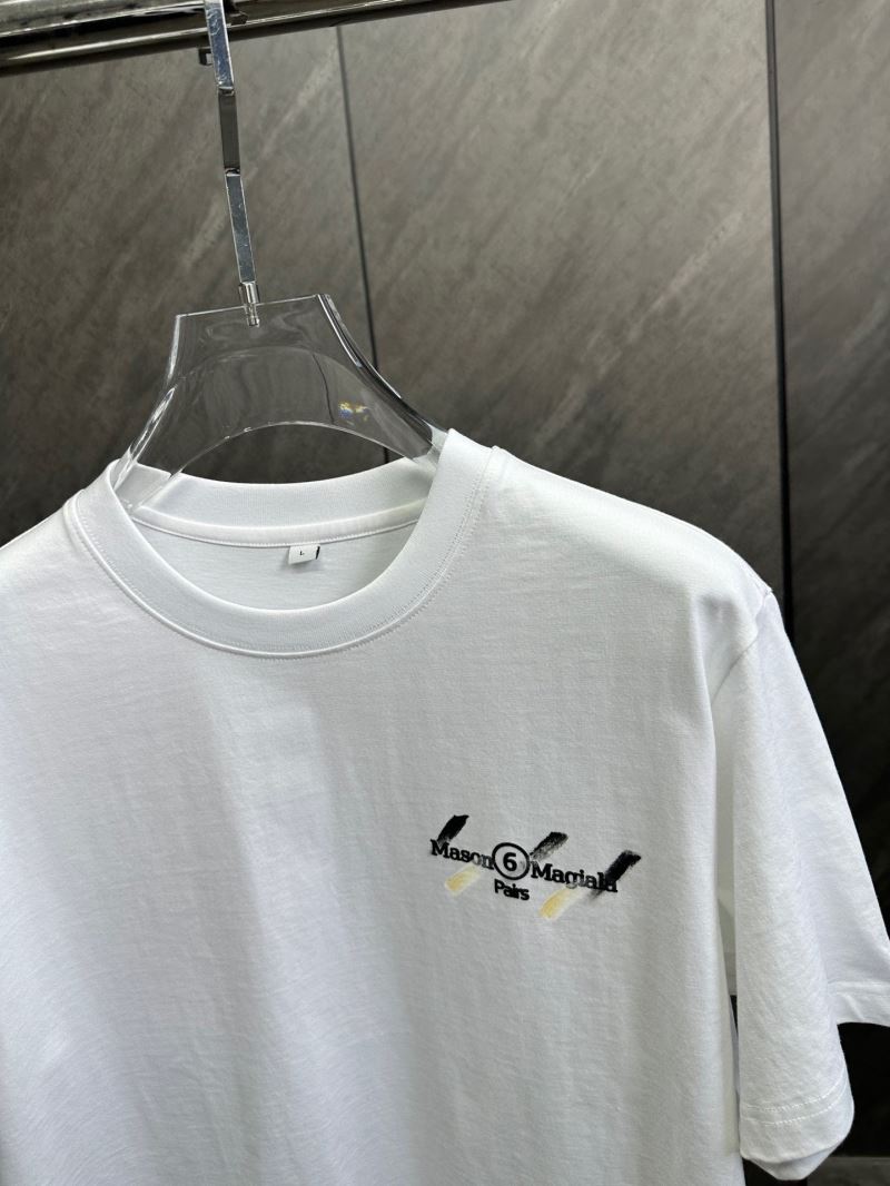 Unclassified Brand T-Shirts